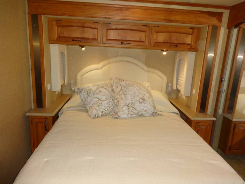 2008 Holiday Rambler Neptune XL 37PDQ, PHOTOS, Details, Brochure, Floorplan